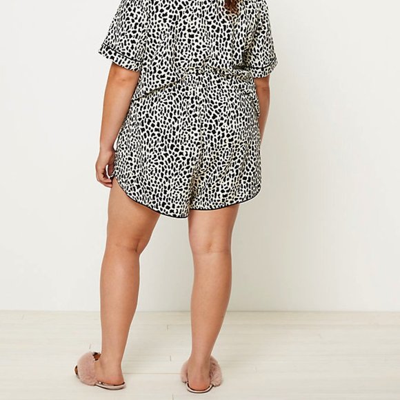NEW Loft 16/18 Cream Black Animal Pajama Shorts - Picture 3 of 7